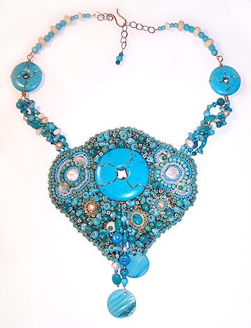 Orinoco Flow - 混合珠绣项链