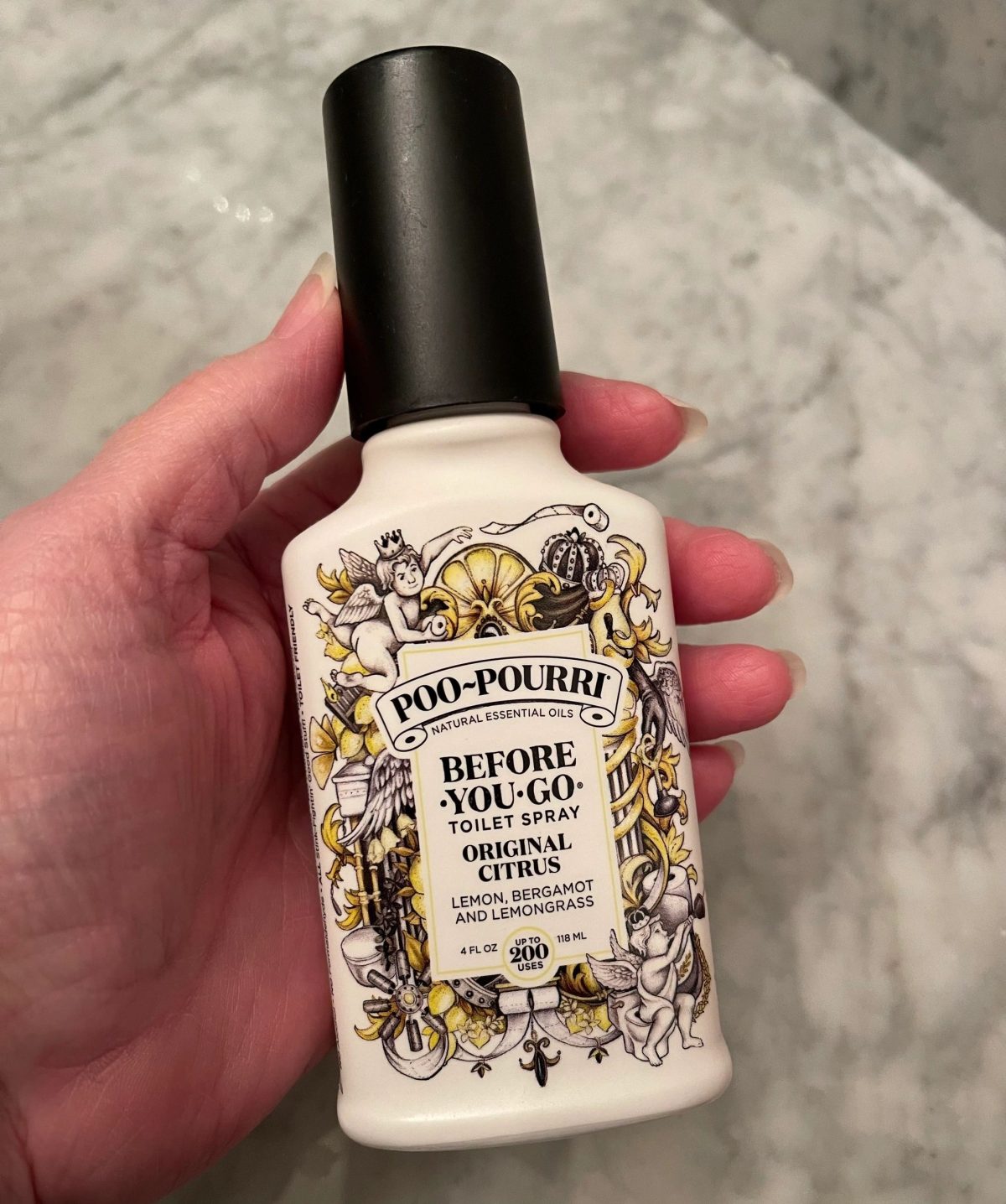 居家时尚 - 如何像 Poo-Pourri 一样在离开前准备喷雾剂