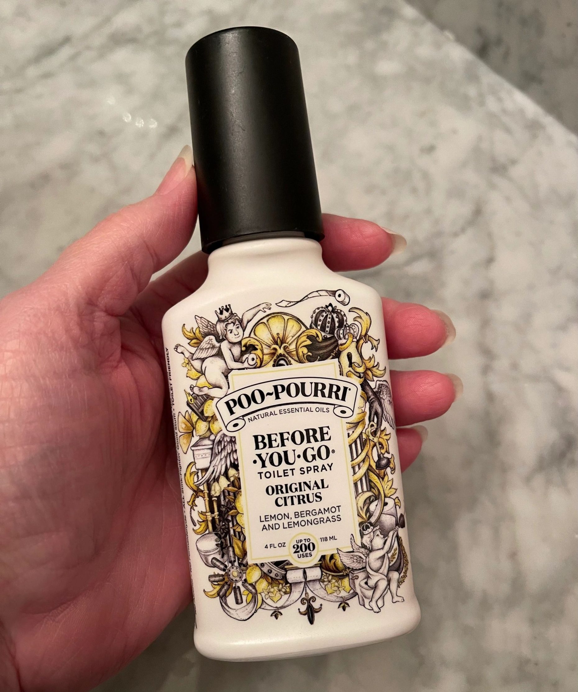 居家时尚 - 如何像 Poo-Pourri 一样在离开前准备喷雾剂