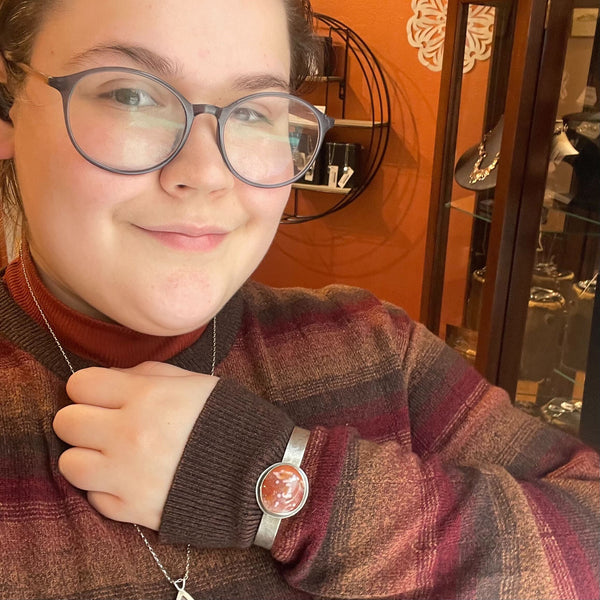 员工最爱：Ayanna 的精选！  -贝丝·米尔纳珠宝