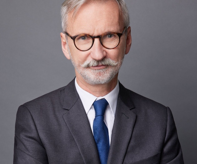 Longchamp 总裁 Jean Cassegrain 深知当代时尚消费者的需求