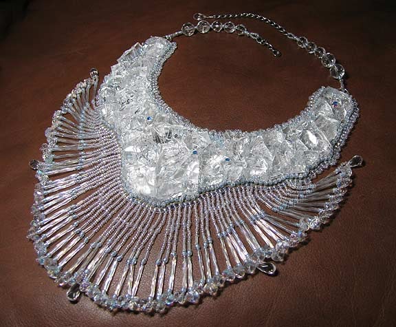 Phoebe - 混合珠绣项链