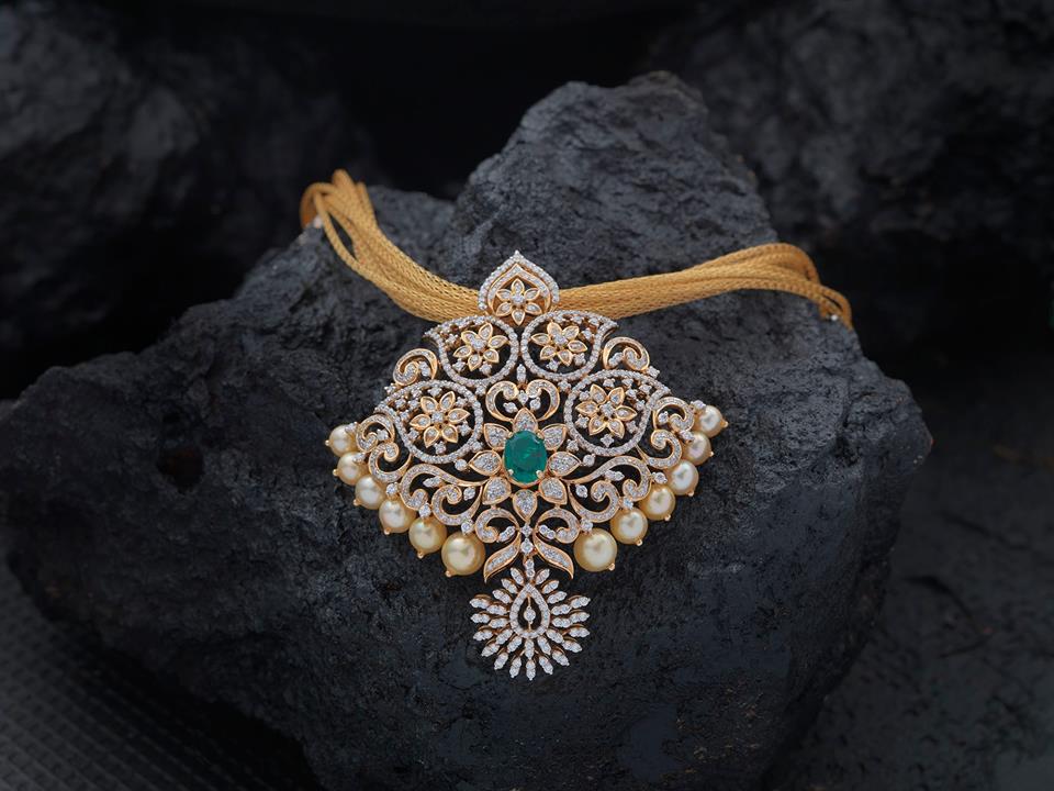 simple necklace designs in gold