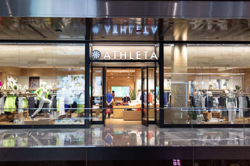 Athleta by Gap Inc. 推动循环利用