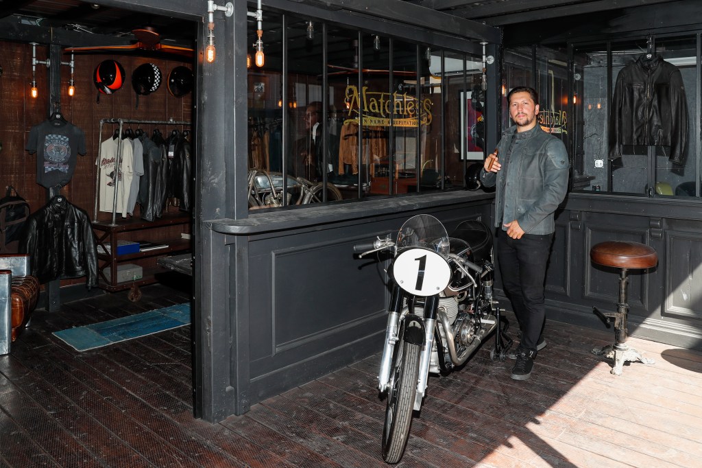 贝尔斯塔夫 (Belstaff)、无与伦比的伦敦设计师兼总监 Michele Malenotti 去世