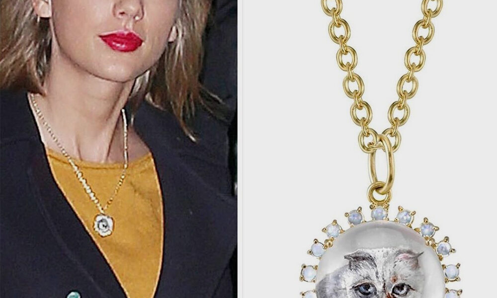 泰勒·斯威夫特 (Taylor Swift) 在个性化 Irene Neuwirth 吊坠上展示了她最喜欢的 Floof