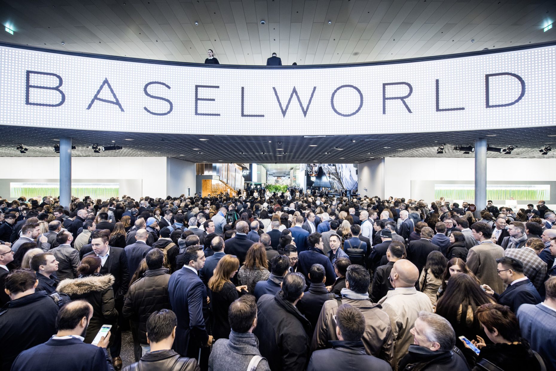 1baselworld2016h10dob3369impression