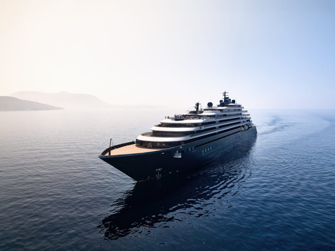您的下一次度假或私人活动将在丽思卡尔顿超级游艇上进行 ~ WedLuxe Media