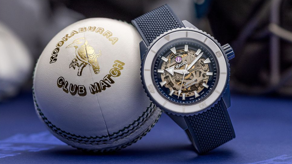 Rado 推出库克船长高科技陶瓷 x 英格兰板球运动腕表