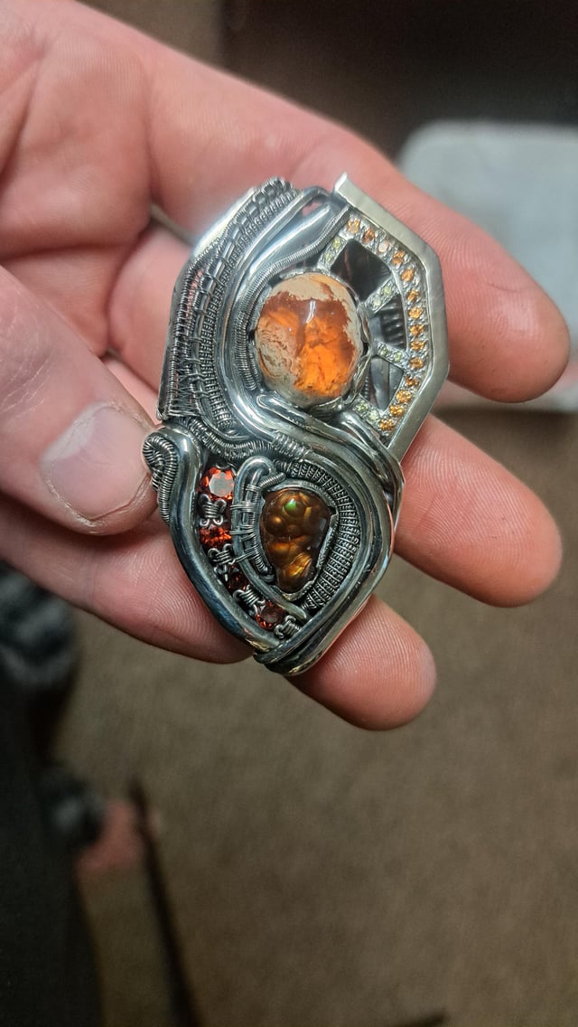 我刚完成的吊坠