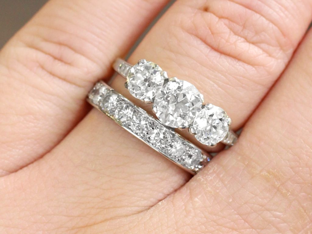 How to Incorporate Antique Eternity Rings into Your Modern Wardrobe
