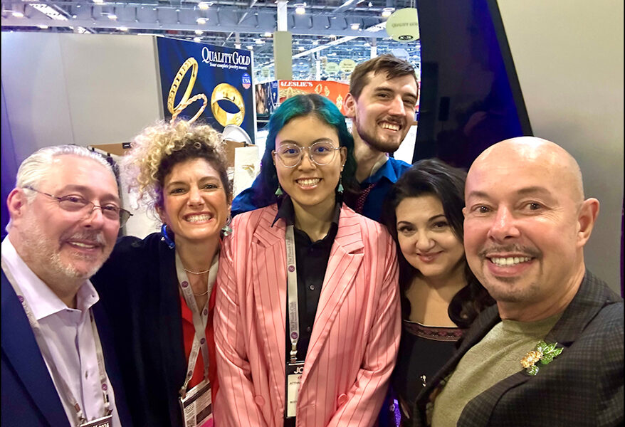 与时装技术学院合作的 Plumb Club 项目“塑造行业的未来”