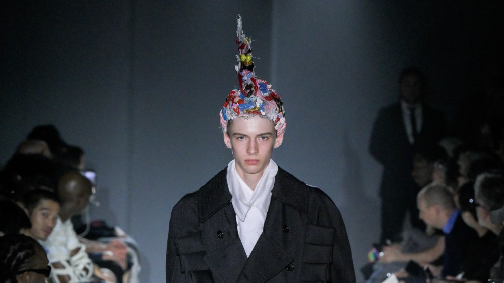 Comme des Garçons Homme Plus 2025 年春季男装秀场、时装秀及系列回顾：粉红色