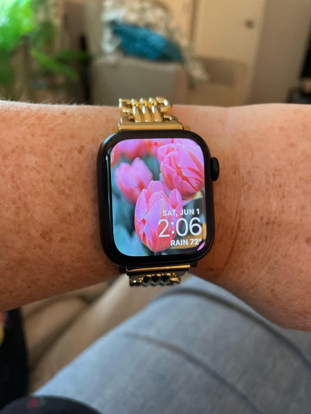 寻找 Apple Watch 和手镯叠层的灵感