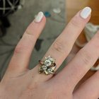 这是我母亲留给我的唯一的东西。