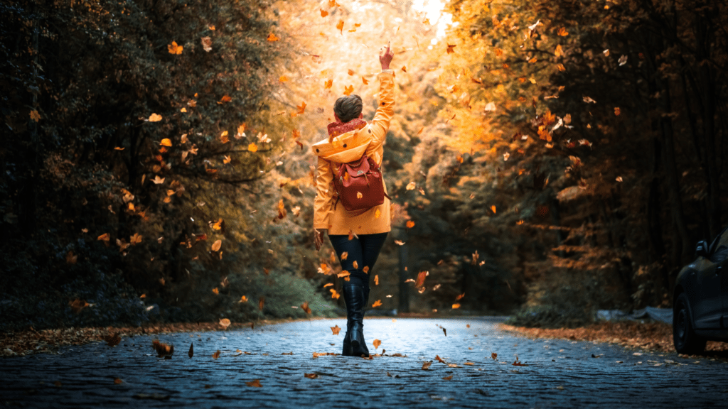 秋季彩色宝石和钻石首饰