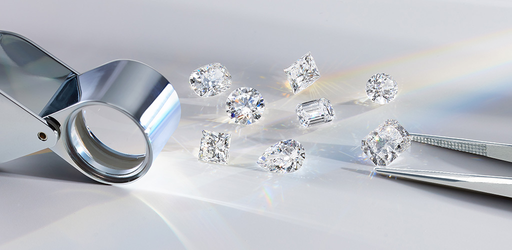 如何辨别钻石的真假