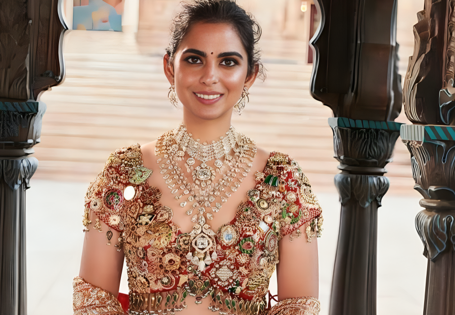 安巴尼佩戴的珠宝照片