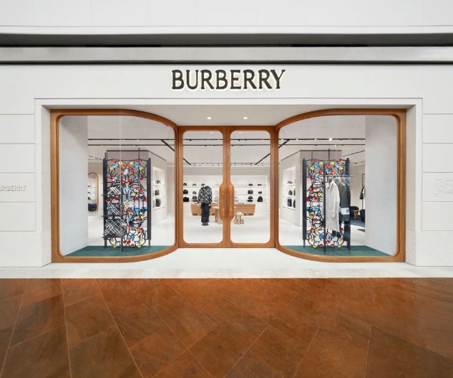 Burberry 对其滨海湾金沙店进行了豪华装修