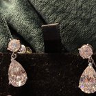 你能帮忙吗？这是古老而真实的吗？