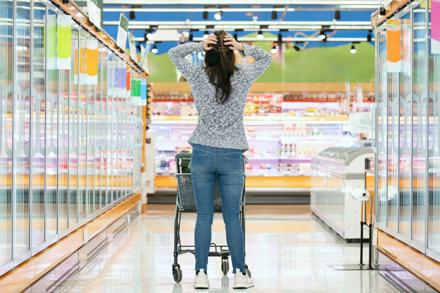 Paycheck-to-Paycheck Shoppers Trading Down