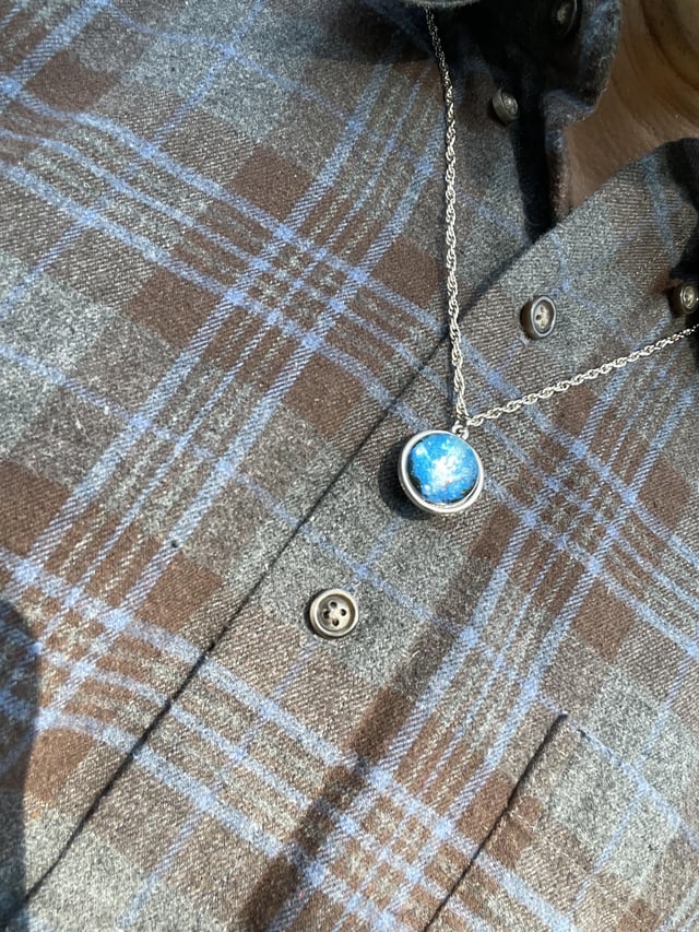 你喜欢我的新项链吗？