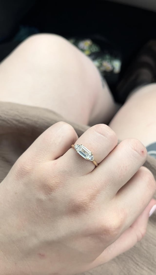 适合东方和西方订婚的结婚戒指？