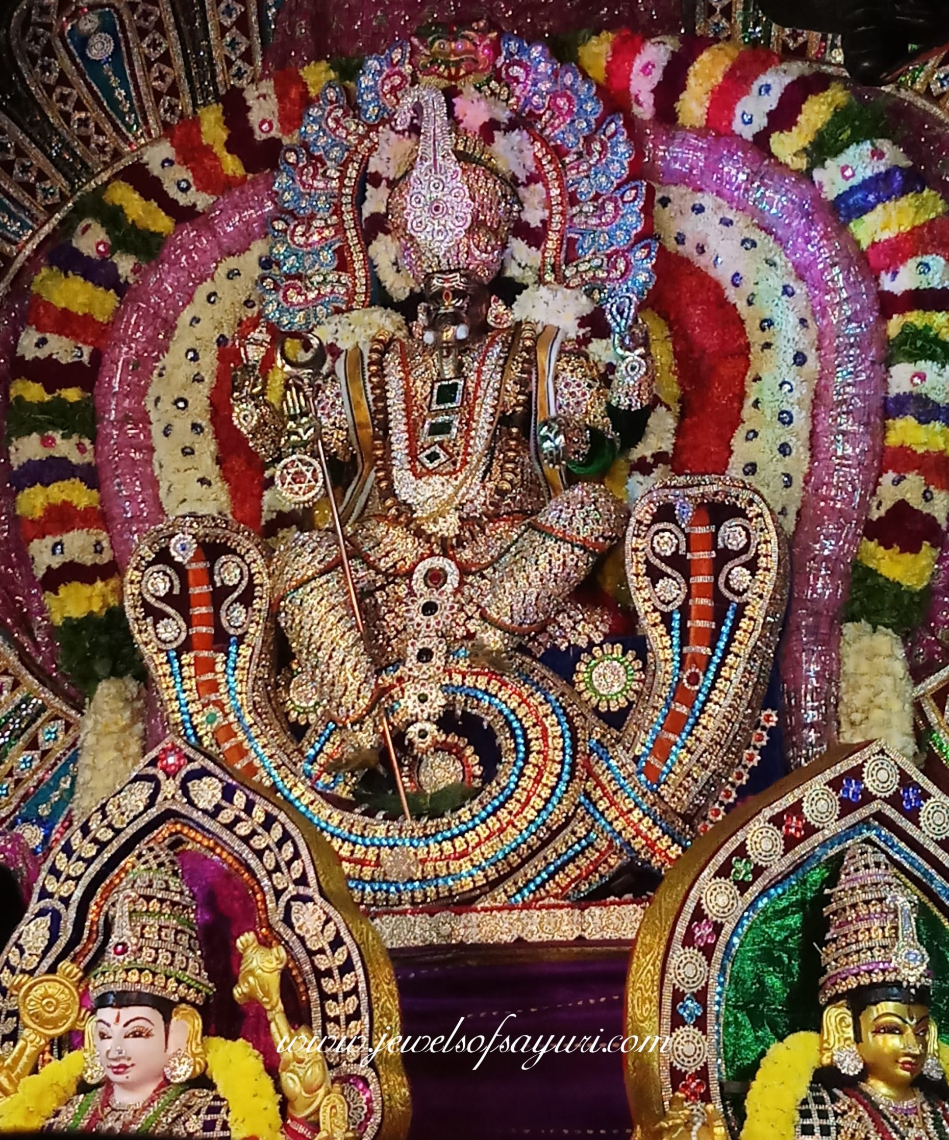 why do hindu gods wear jewellery
