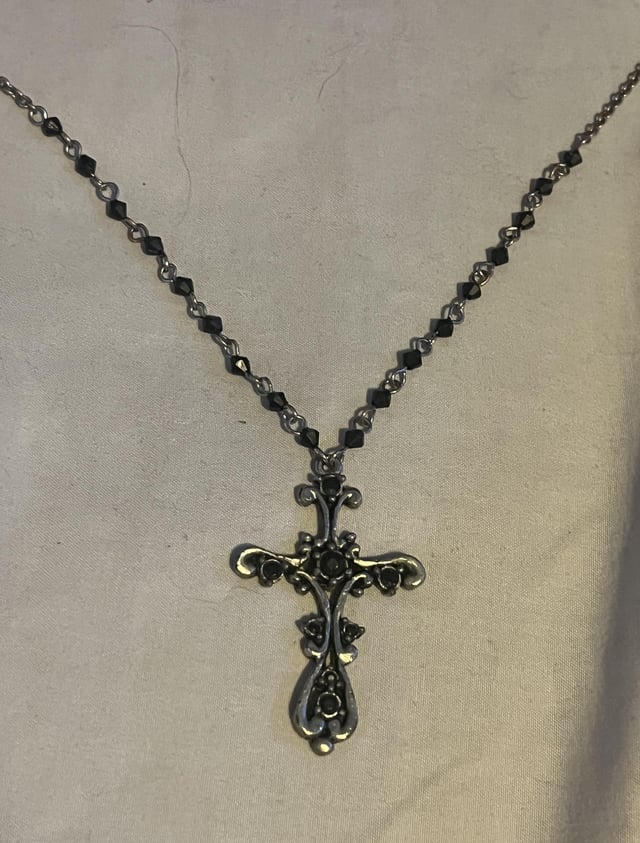 我从当铺买的项链