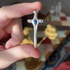 带红宝石的银剑我真的很满意:)我认为还会有更多的武器饰物来！