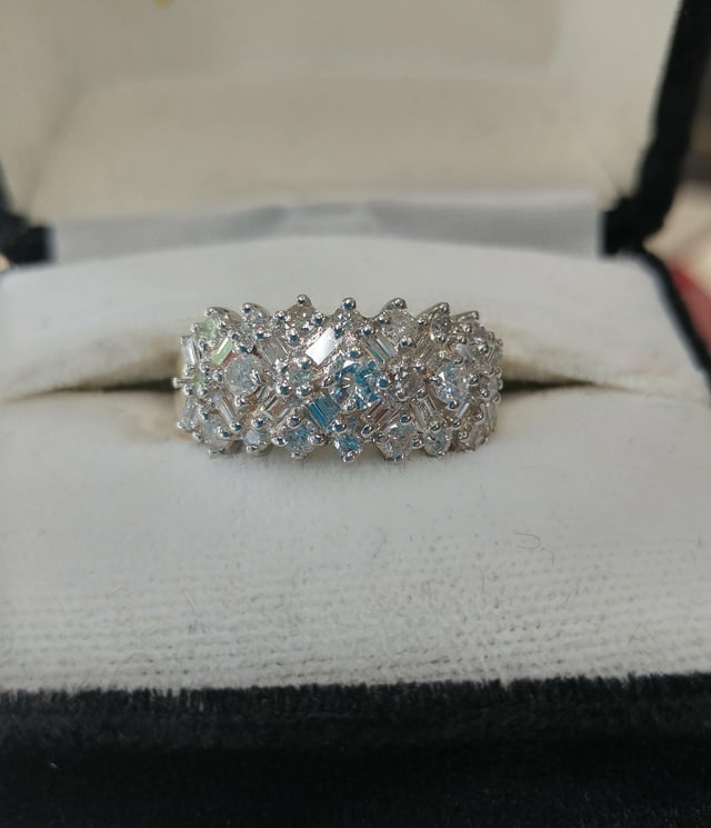 只是想知道有人知道值多少钱吗？