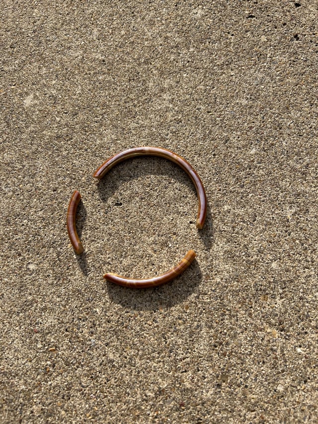 这个可怜的手链是什么款式的？