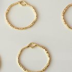 有人知道哪里可以找到这些批发/打折的环形耳环吗？