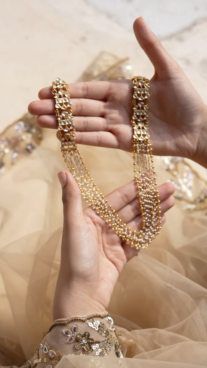 “Vamika Silver”镀金多层 Kundan 串珠项链 • 南印度珠宝