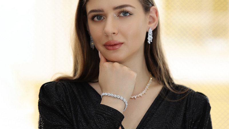 gold jewelry