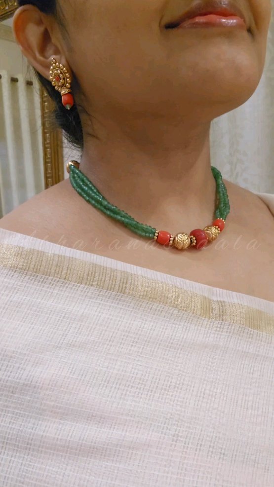 “Abharanashaala”设计的仿珠项链 • 南印度珠宝