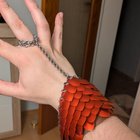 我为我的生日做了这个。这是我第一次使用鳞片和皮肤。我的朋友非常喜欢它，我们注意到它是可折叠的