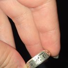 需要帮助识别古董戒指吗？