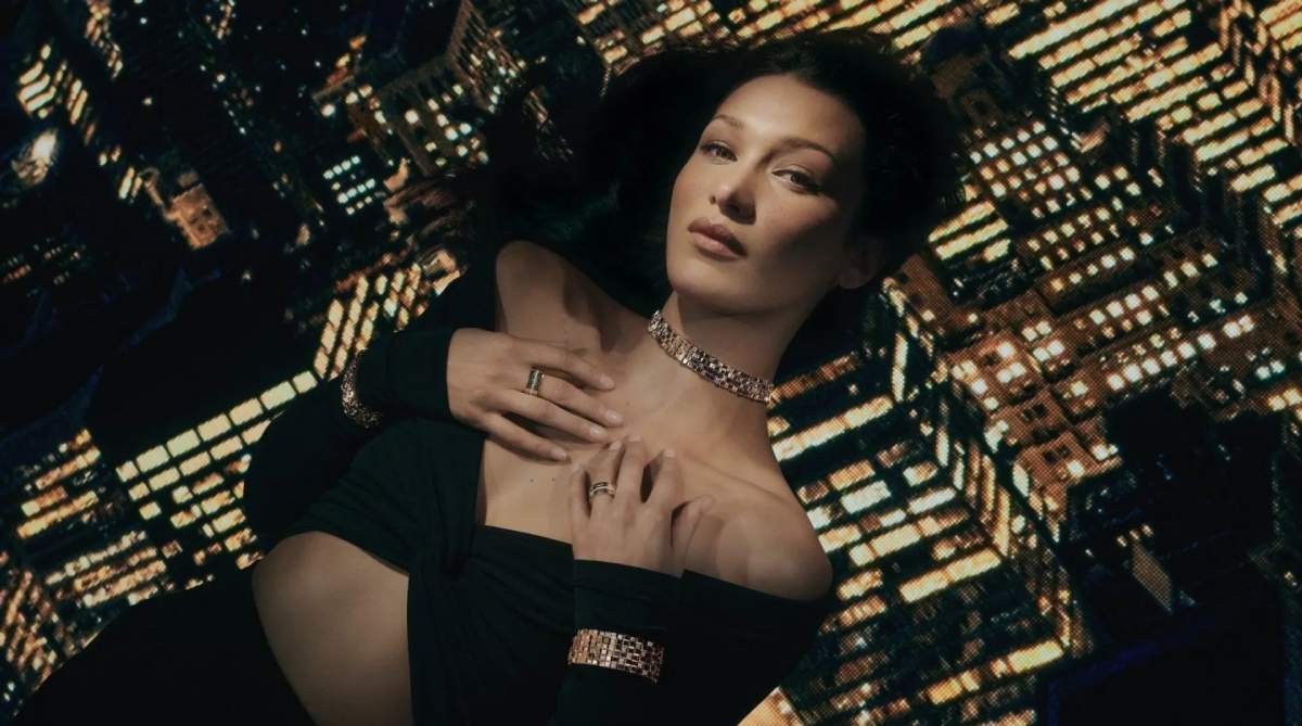 贝拉·哈迪德 (Bella Hadid) 在新广告中展示萧邦 (Chopard) 的“Ice Cube”系列