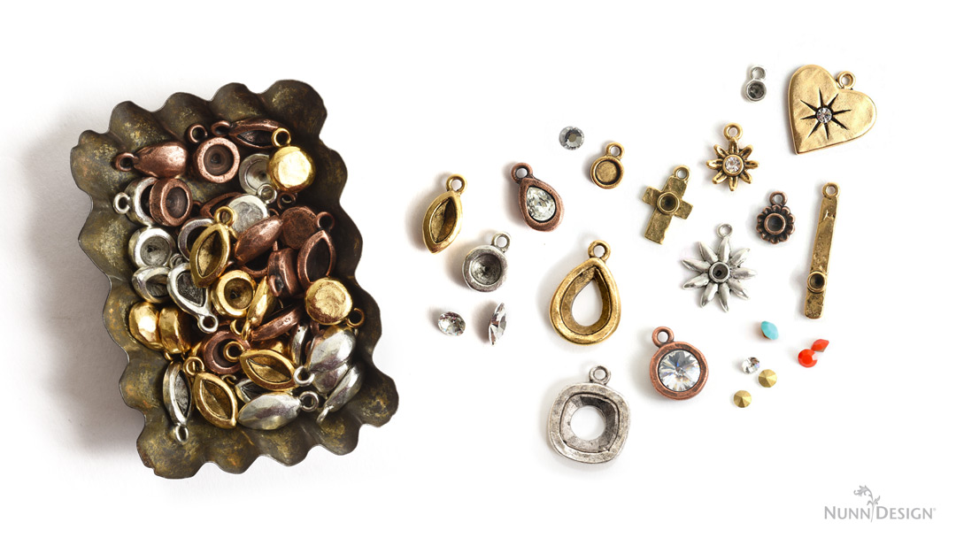 添加一些亮点：水晶吊饰和边框！