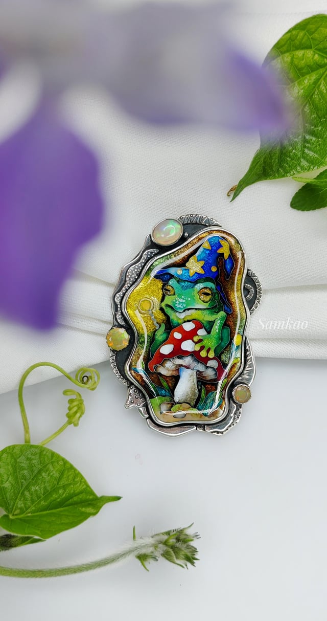 魔术师青蛙.珐琅项链