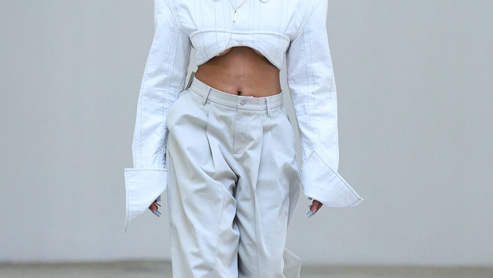 时装秀及Jane Wade 2025年春季成衣系列回顾