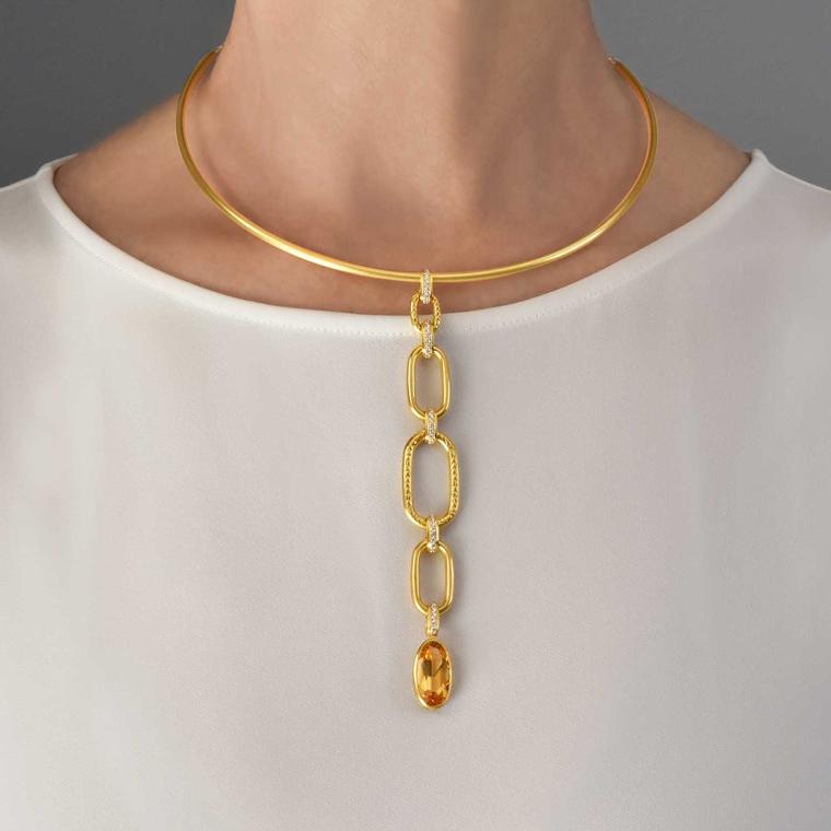 拉劳尼斯项链和围巾