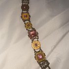 谁能帮我查一下这个手链的来源吗？