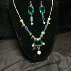 我制作的一条项链，想象着一个海盗从海底的宝箱中拉出来的样子。全部由保存的零件组装而成。