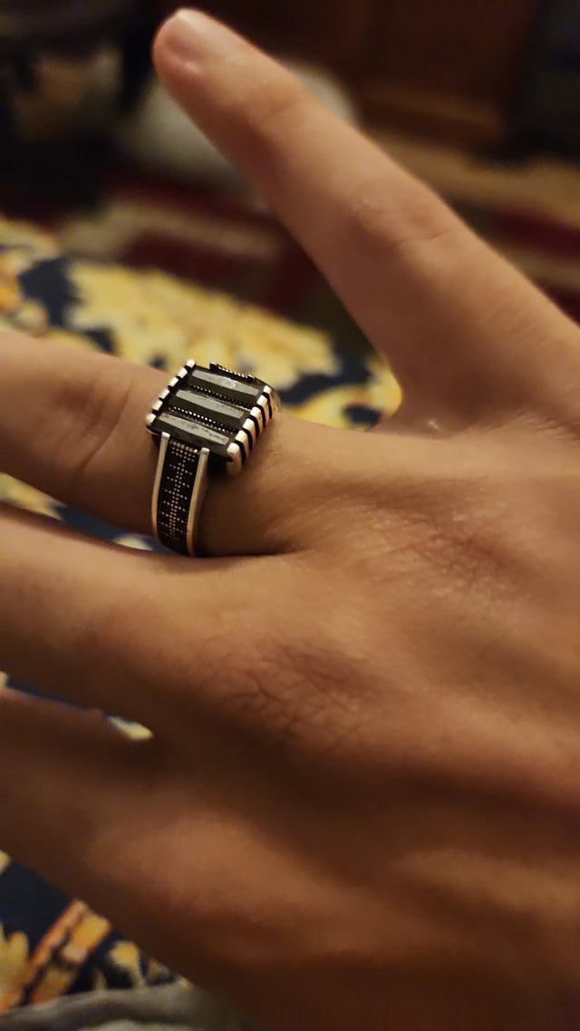 你觉得这枚戒指怎么样？