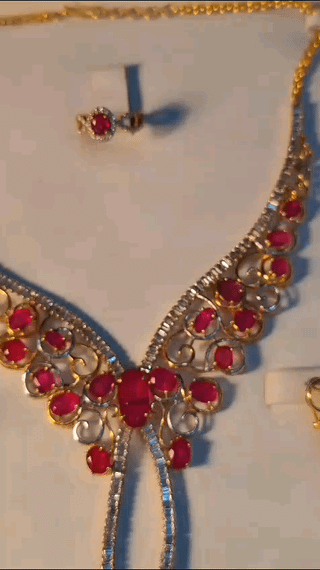 48克拉金红宝石项链