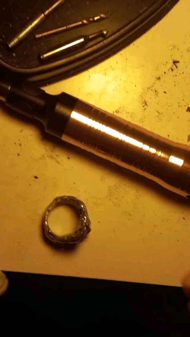 如何打磨这个软焊件呢？