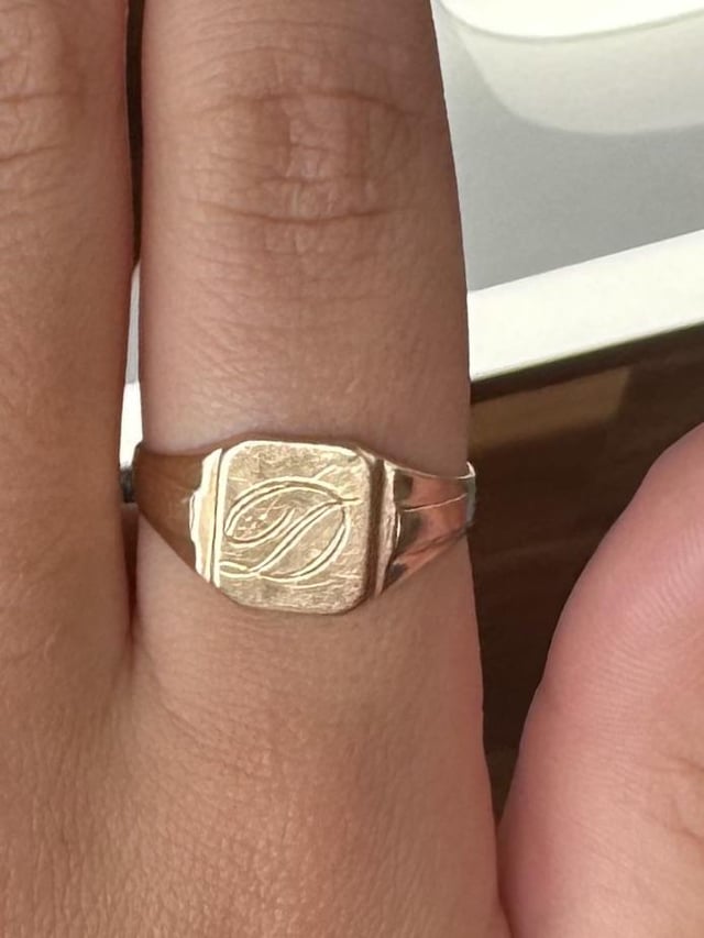 找到这种款式的戒指！