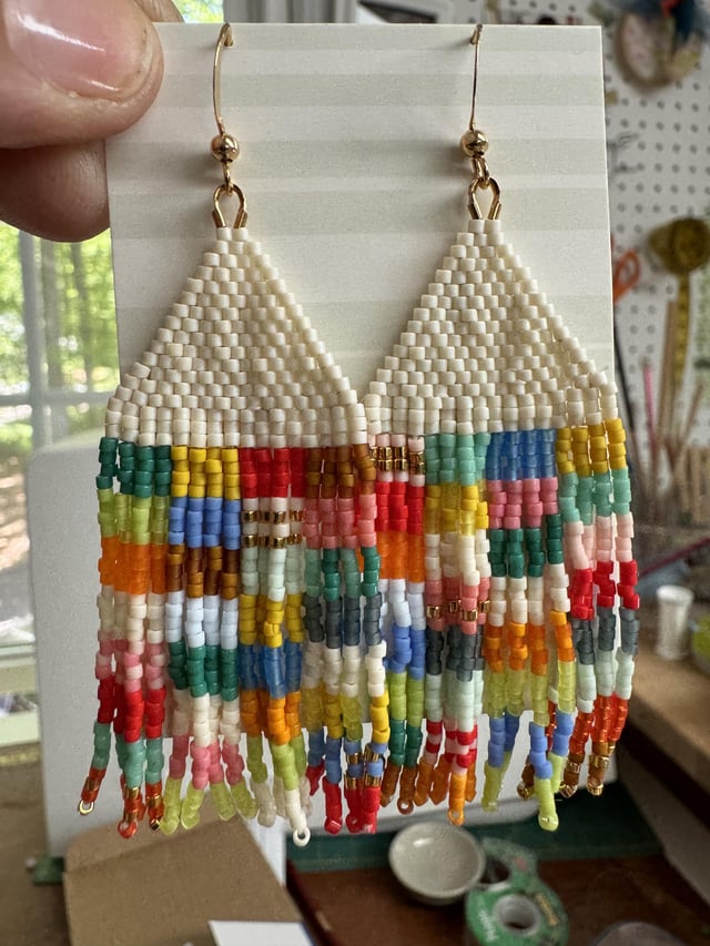 最适合敏感耳朵的耳环钩？